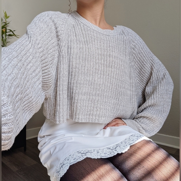 Aeropostale Womens Size XL Oversized Cropped Grey Knitted Sweatshirt Cozy - Picture 1 of 13
